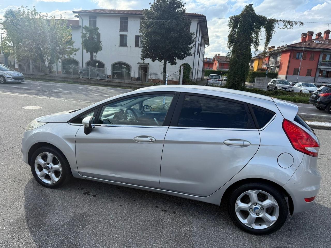 Ford Fiesta Fiesta+ 1.2 82CV 5 porte