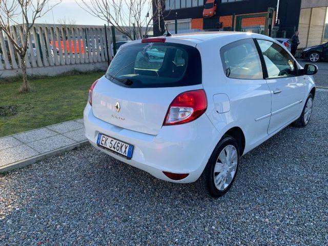 RENAULT Clio 1.2 16V 3 porte Live!