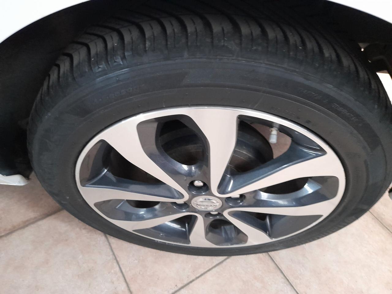 Nissan Micra 1.2 12V 5 porte Tekna