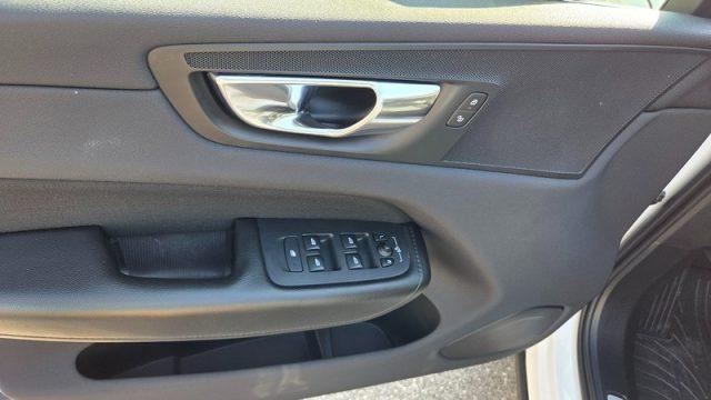 VOLVO XC60 T6 Recharge Plug-in Hybrid AWD Inscription PERMUTE