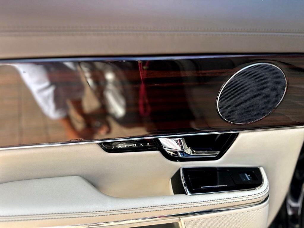 JAGUARXJ3.0DV6PremiumLuxury
