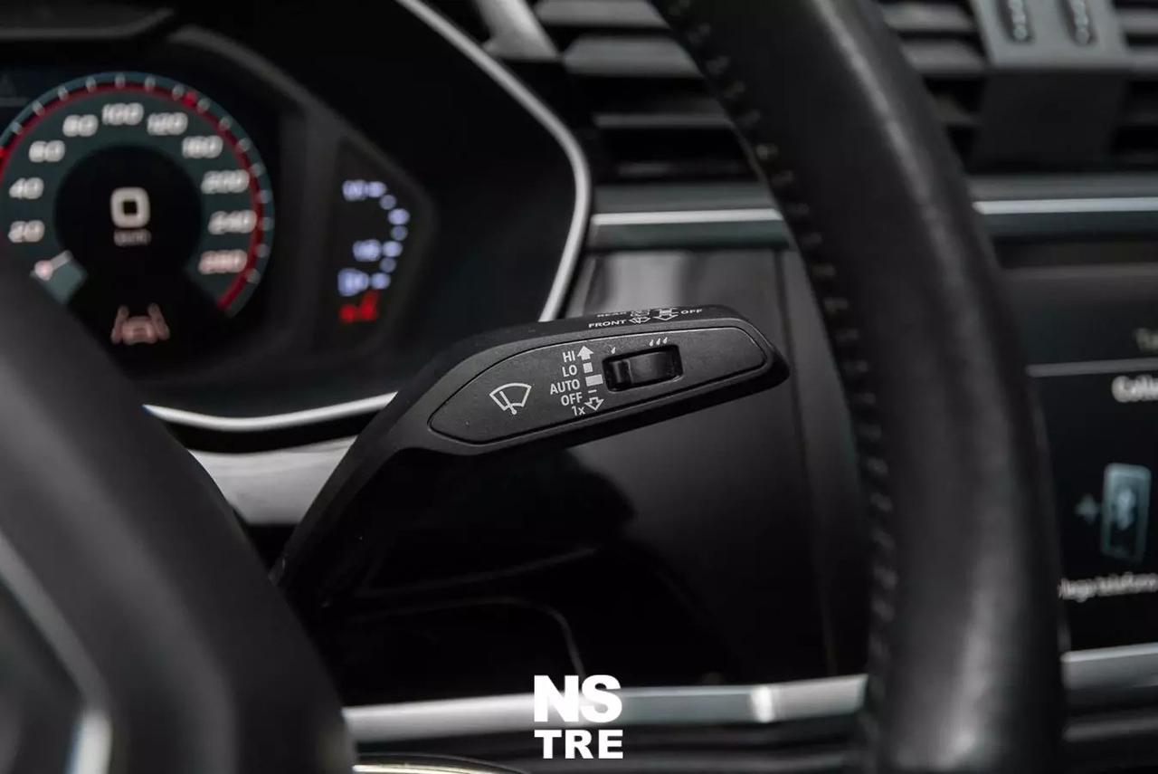 Audi Q3 35 2.0 tdi 150CV Business s-tronic