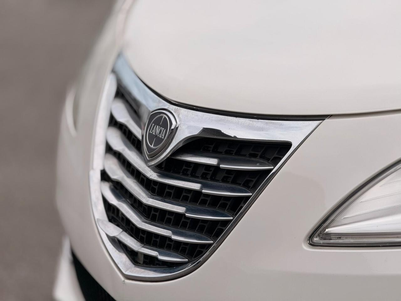 Lancia Ypsilon 1.2 69 CV 5 porte GPL Ecochic Gold