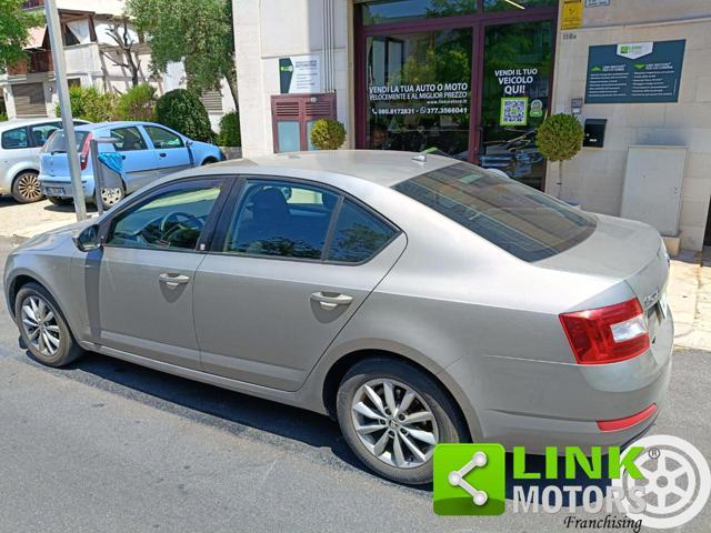 SKODA Octavia 1.6 TDI CR 105 CV Elegance NEOPATENTATI