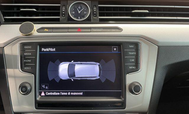 VOLKSWAGEN Passat 1.6 TDI Highline BlueMotion Technology