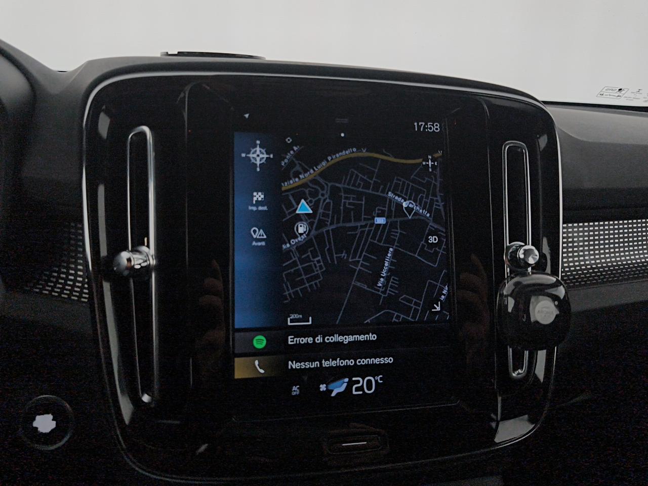 Volvo XC40 2.0 d4 R-design awd