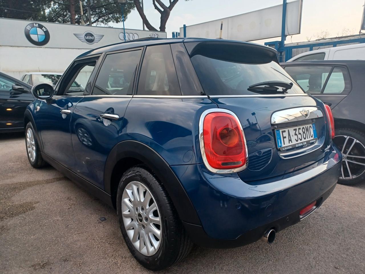 Mini 1.2 Benzina 5 porte Tetto PDC 2015