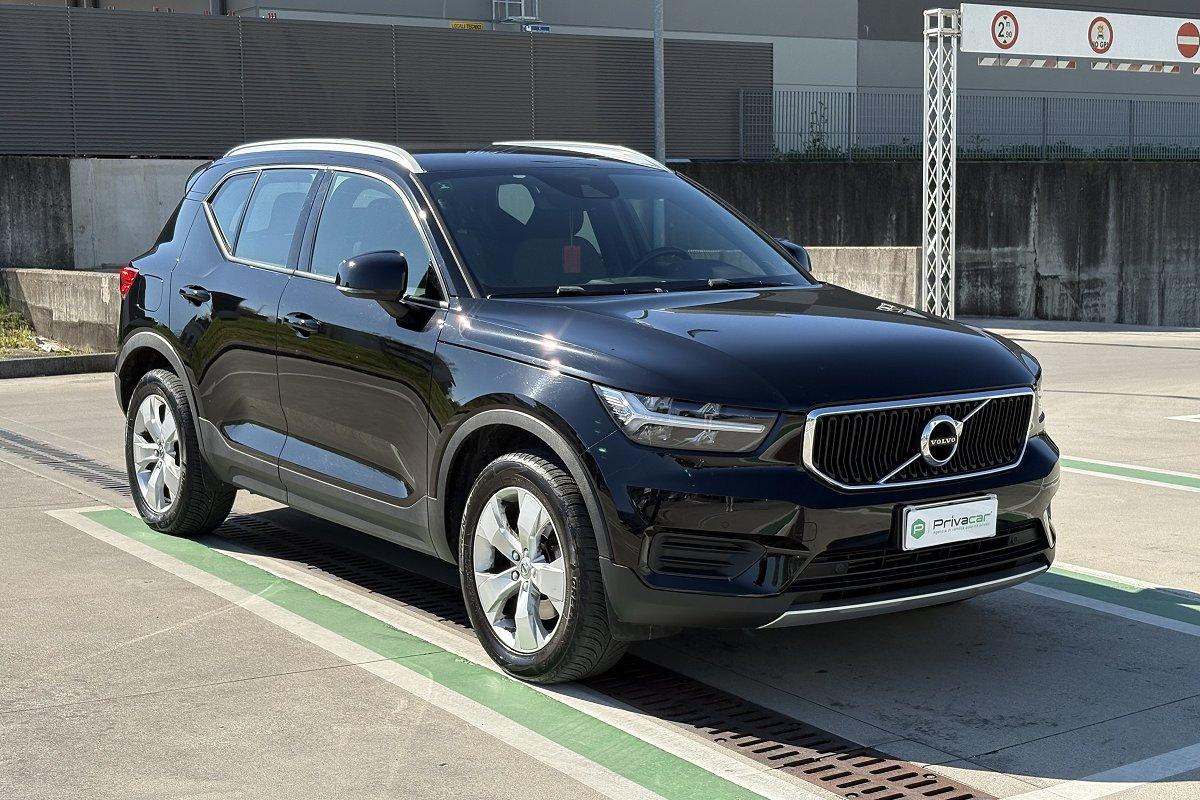 VOLVO XC40 T2 Momentum Pro N1