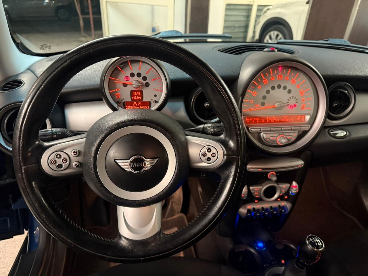 Mini Cooper D 1.6 109Cv