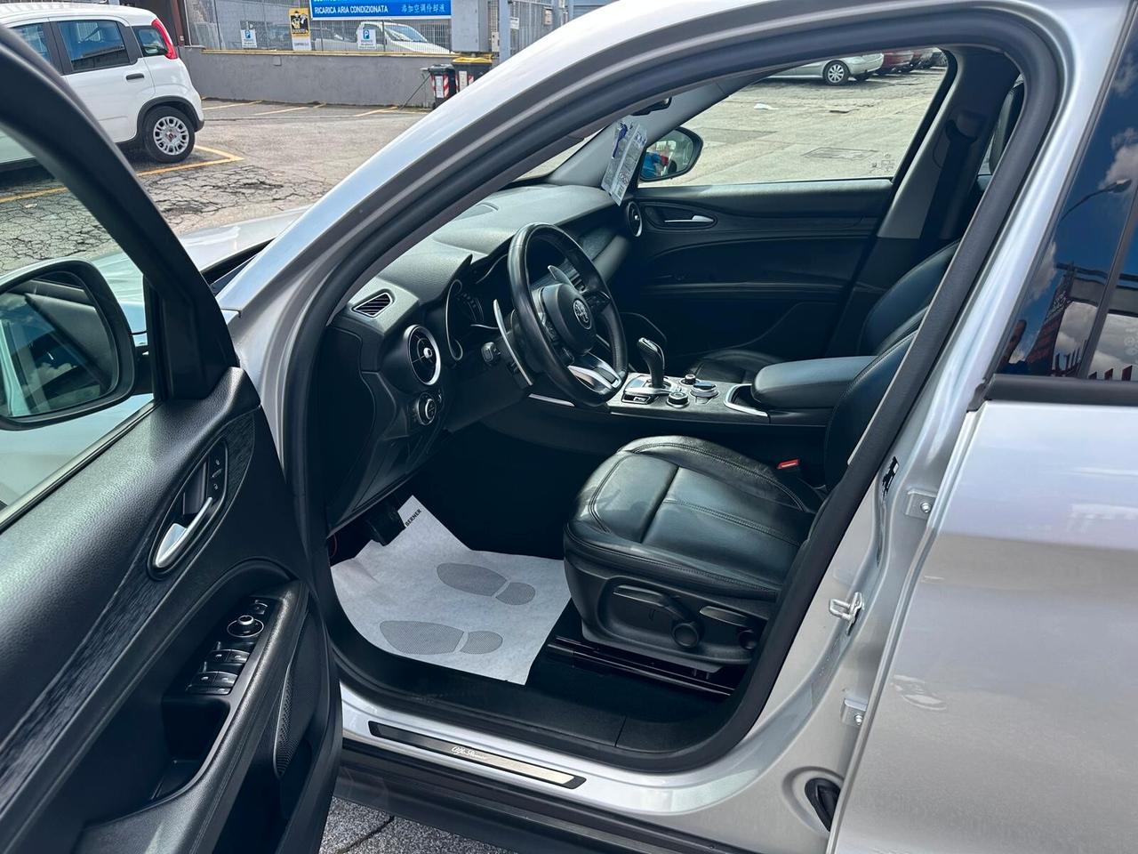 Alfa Romeo Stelvio 2.2 Turbodiesel 190 CV AT8 Q4 Super