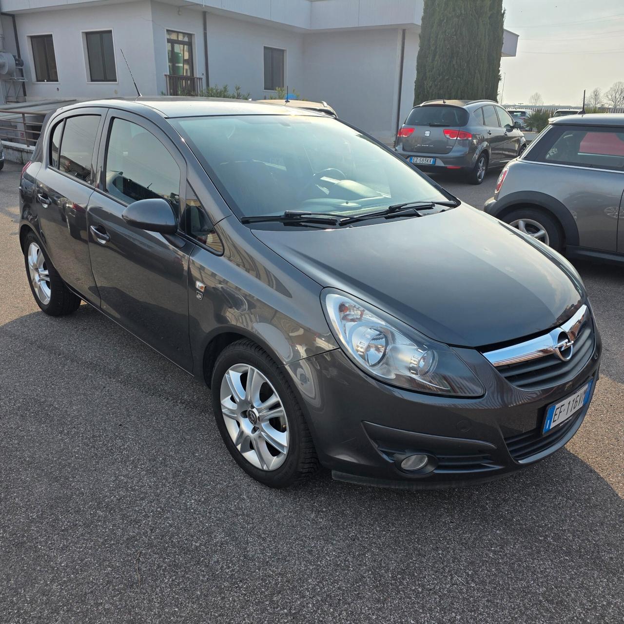 Opel Corsa 1.2 5 porte Cosmo