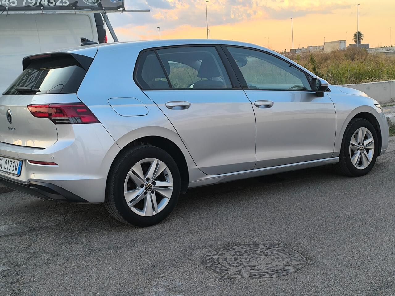 VOLKSWAGEN GOLF 8 2.0 TDI 115cv NAV/LUCI AMBIENT
