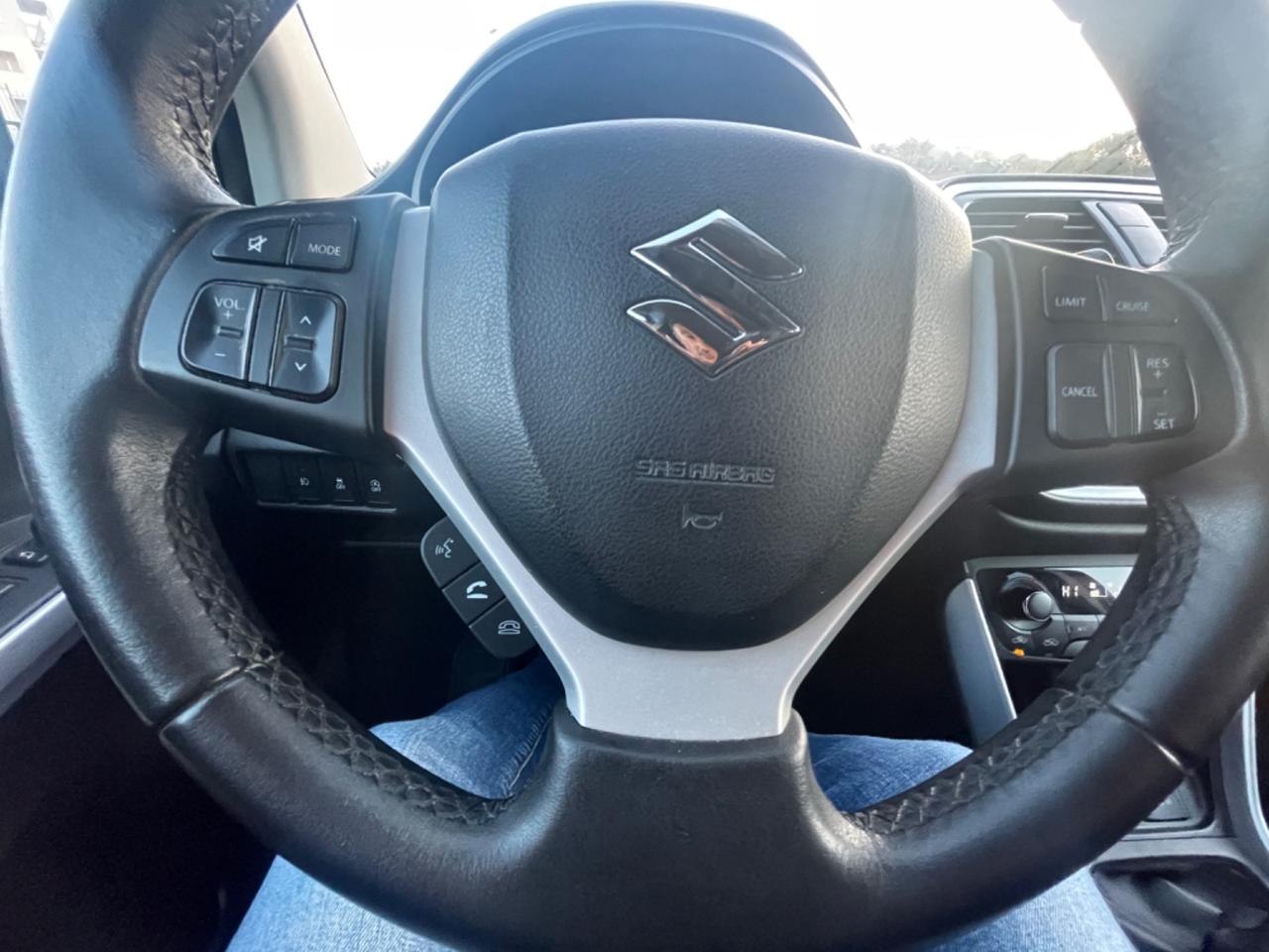 Suzuki S-Cross 1.6 DDiS 4WD 120cv 6m 4X4