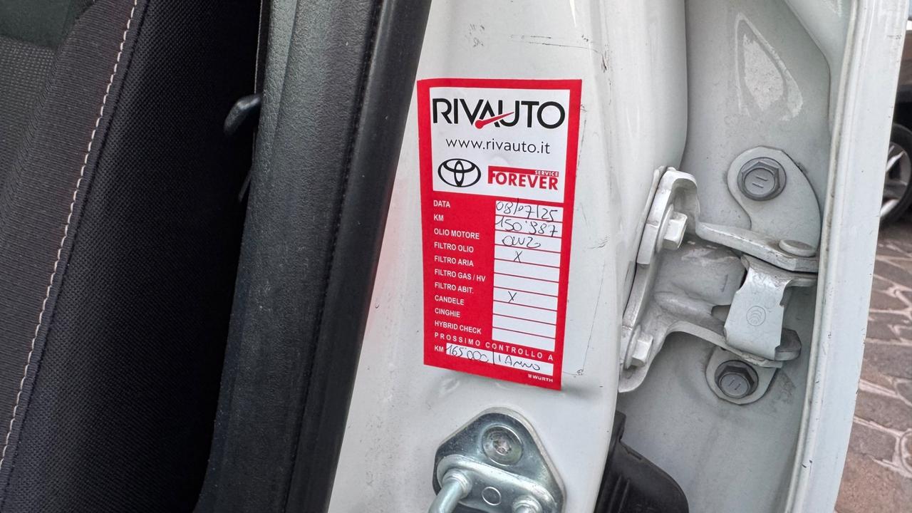 Toyota RAV 4 RAV4 2.2 D-CAT A/T 4WD Lounge gancio traino