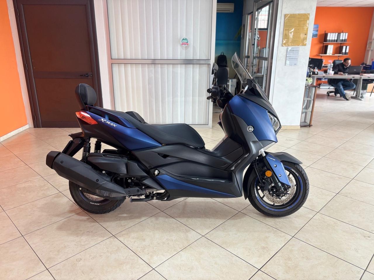 Yamaha X-Max 400 adenture
