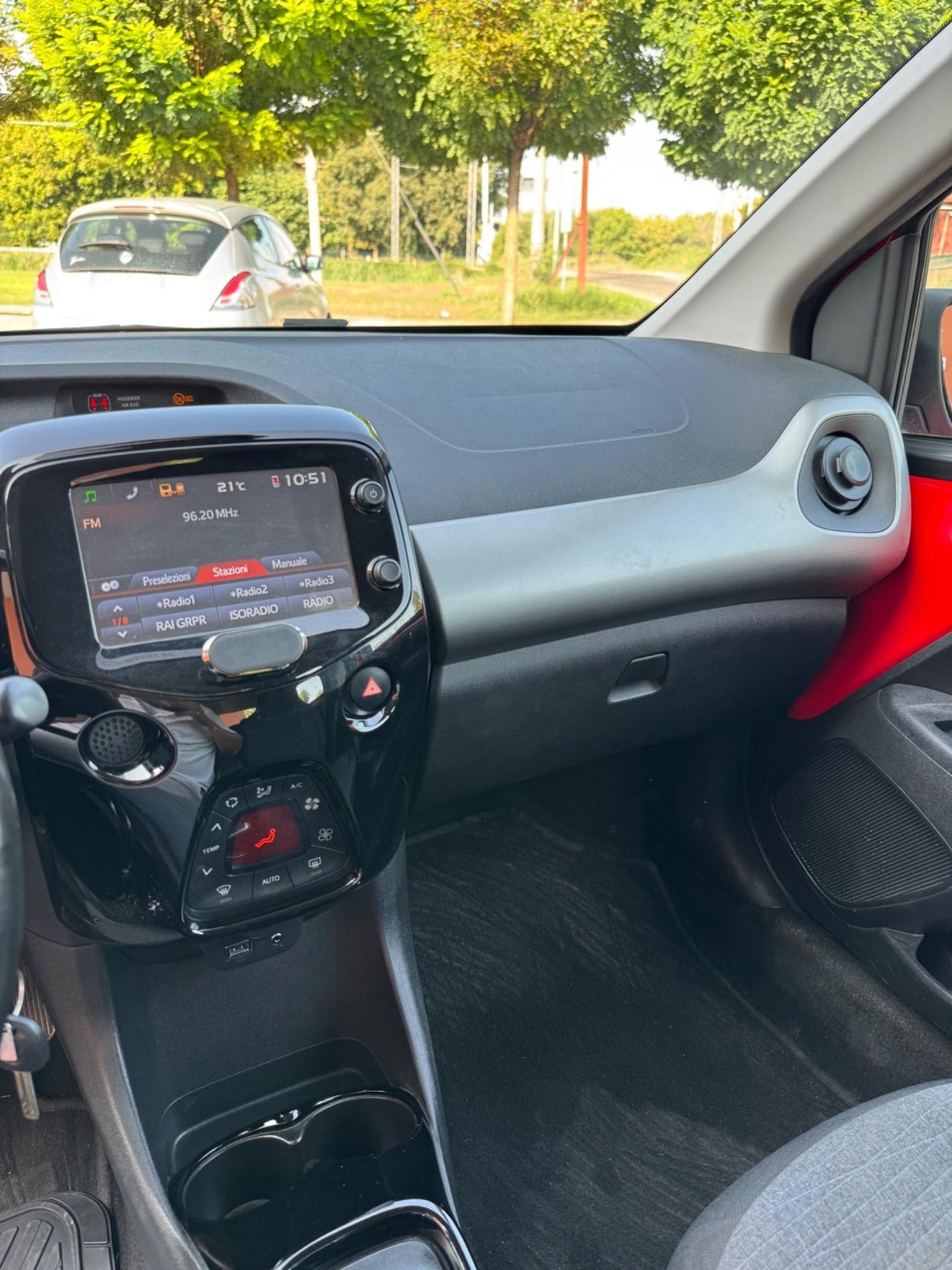 Citroen C1 VTi 68 5 porte cambio automatico