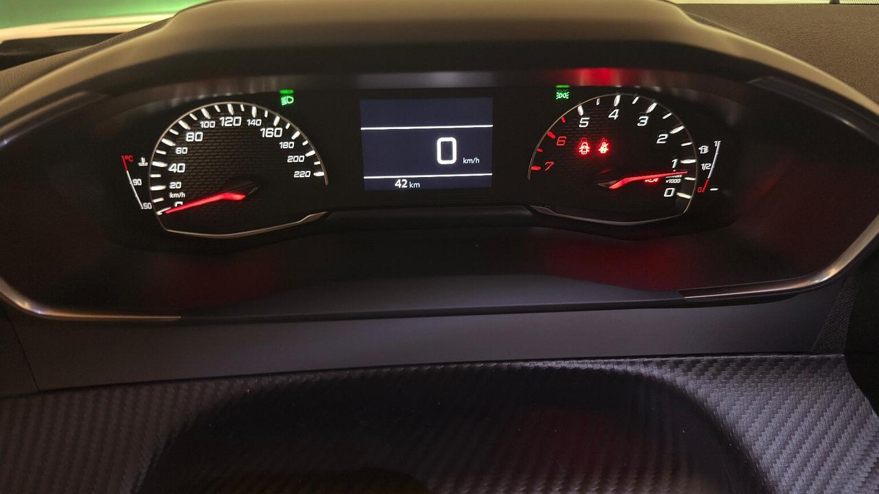 Peugeot 2008 PureTech 100 S&S Style