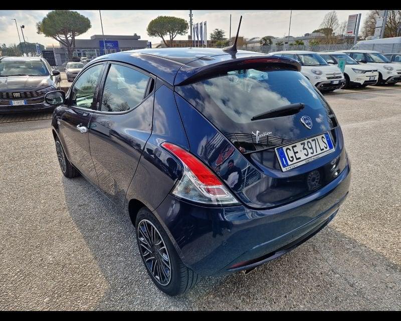 Lancia Ypsilon 1.0 FireFly 5 porte S&S Hybrid Gold