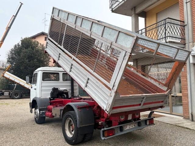 Iveco 109-14 Ribaltabile trilaterale
