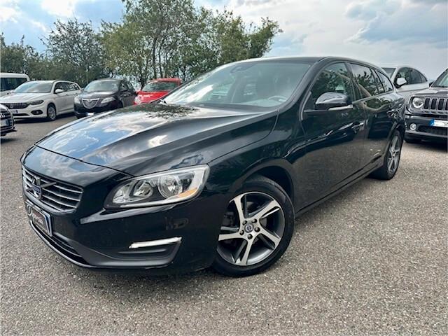 Volvo V60 D2 1.6 Powershift R-design Kinetic