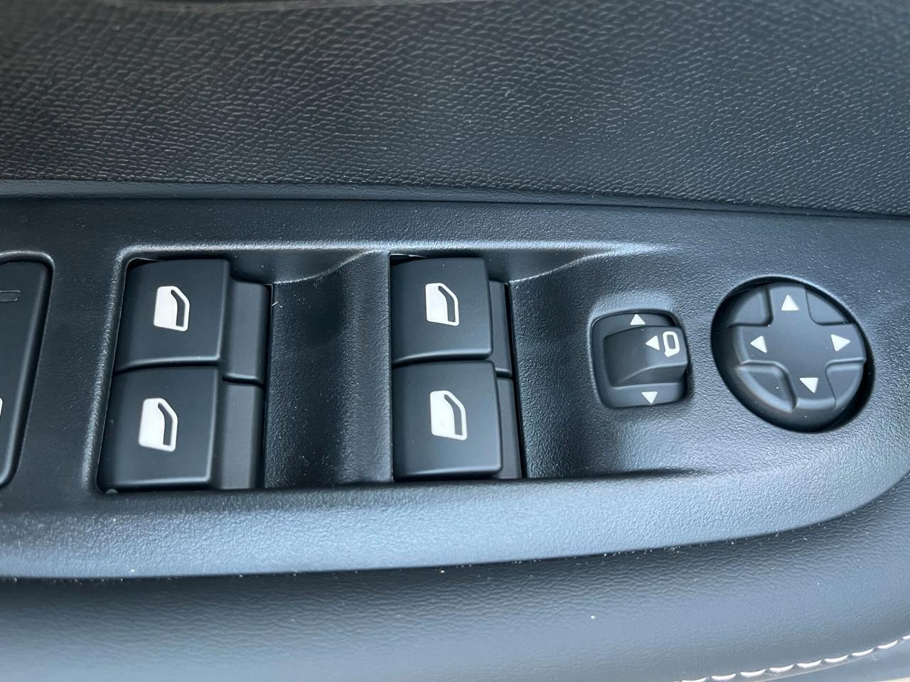 Peugeot 208 PureTech 100 Stop&Start 5 porte Allure Km0