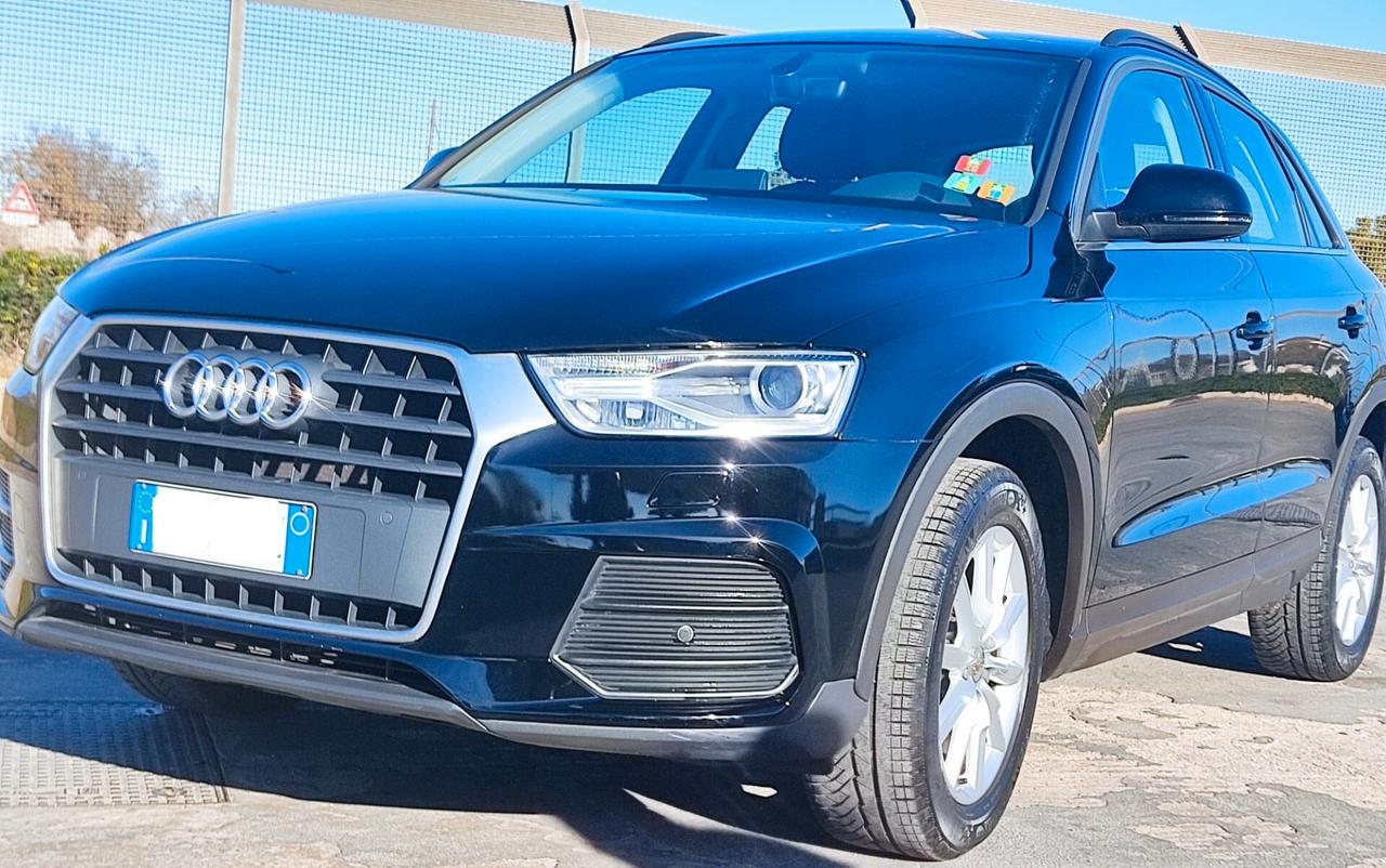 Audi Q3 2.0 TDI 150 CV Business