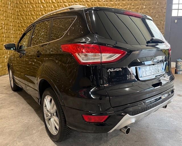 Ford Kuga 2.0 TDCI 150 CV S&S 4WD Powershift Titanium