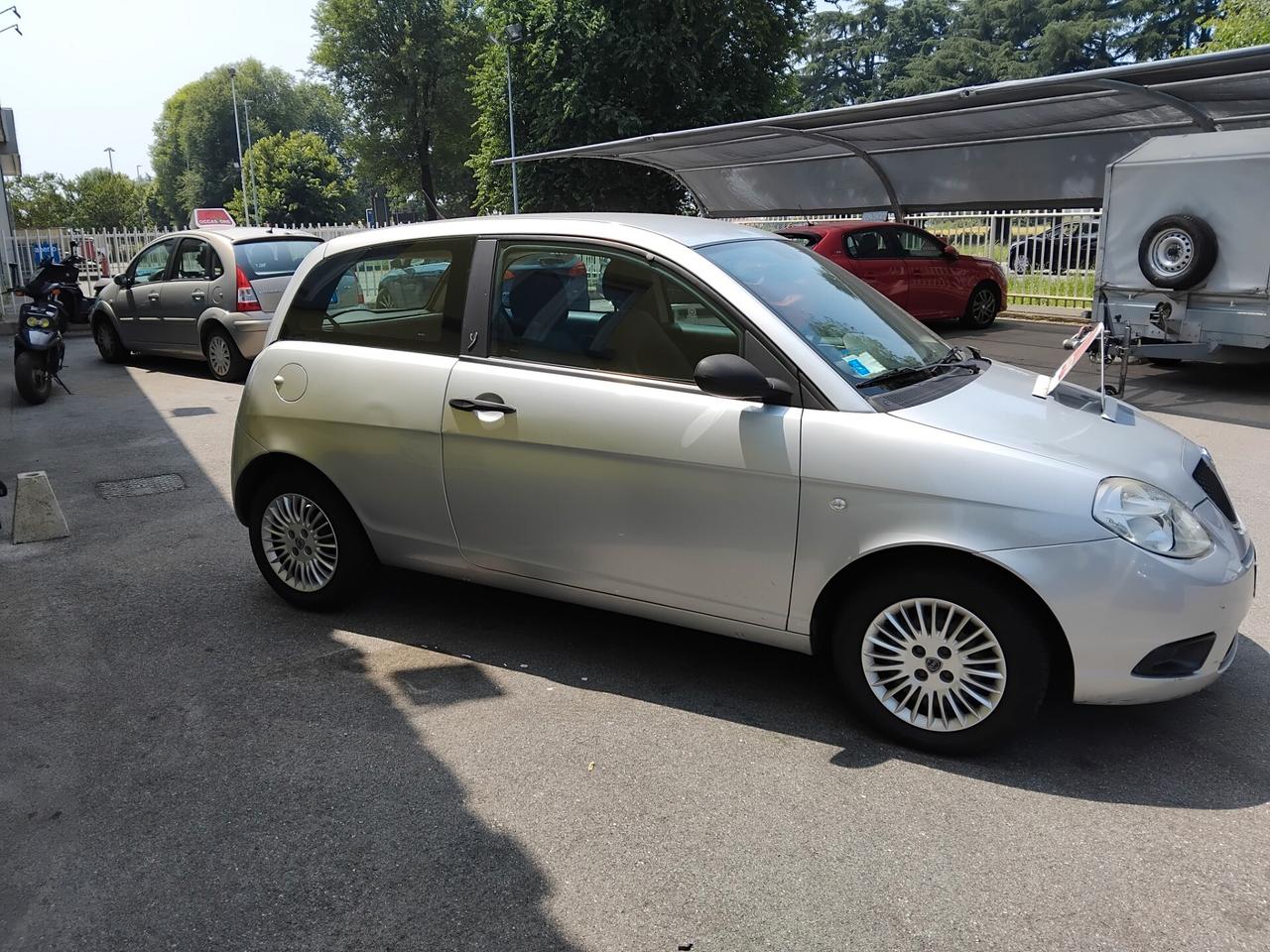 Lancia Ypsilon 1.2 Argento