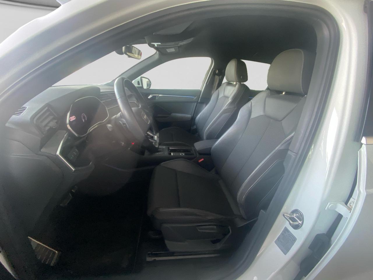AUDI Q3 II 2018 - Q3 45 1.4 tfsi e S Line Edition s-tronic