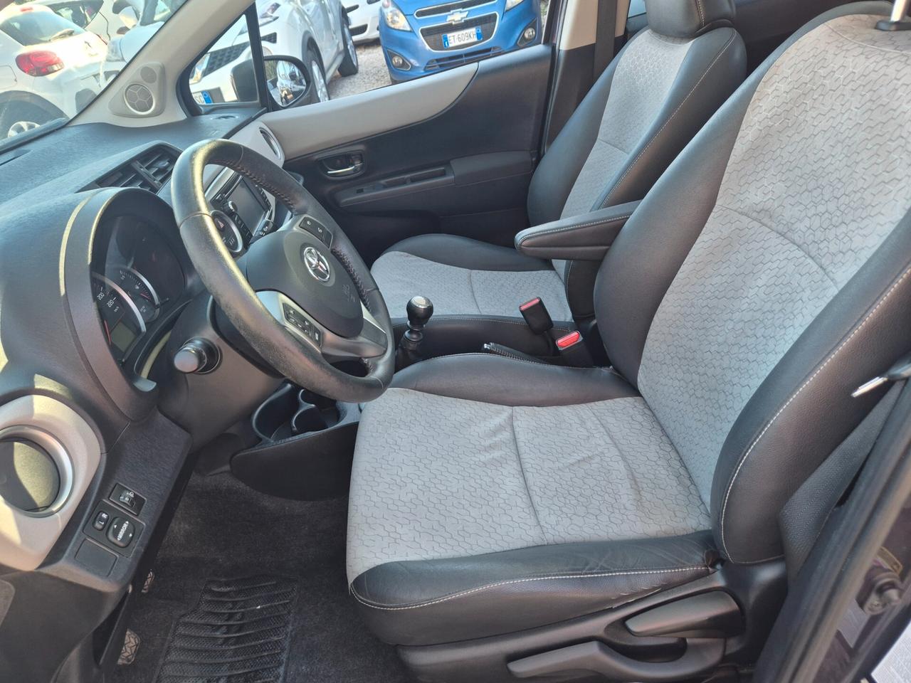Toyota Yaris 1.4 D-4D 5 porte Lounge