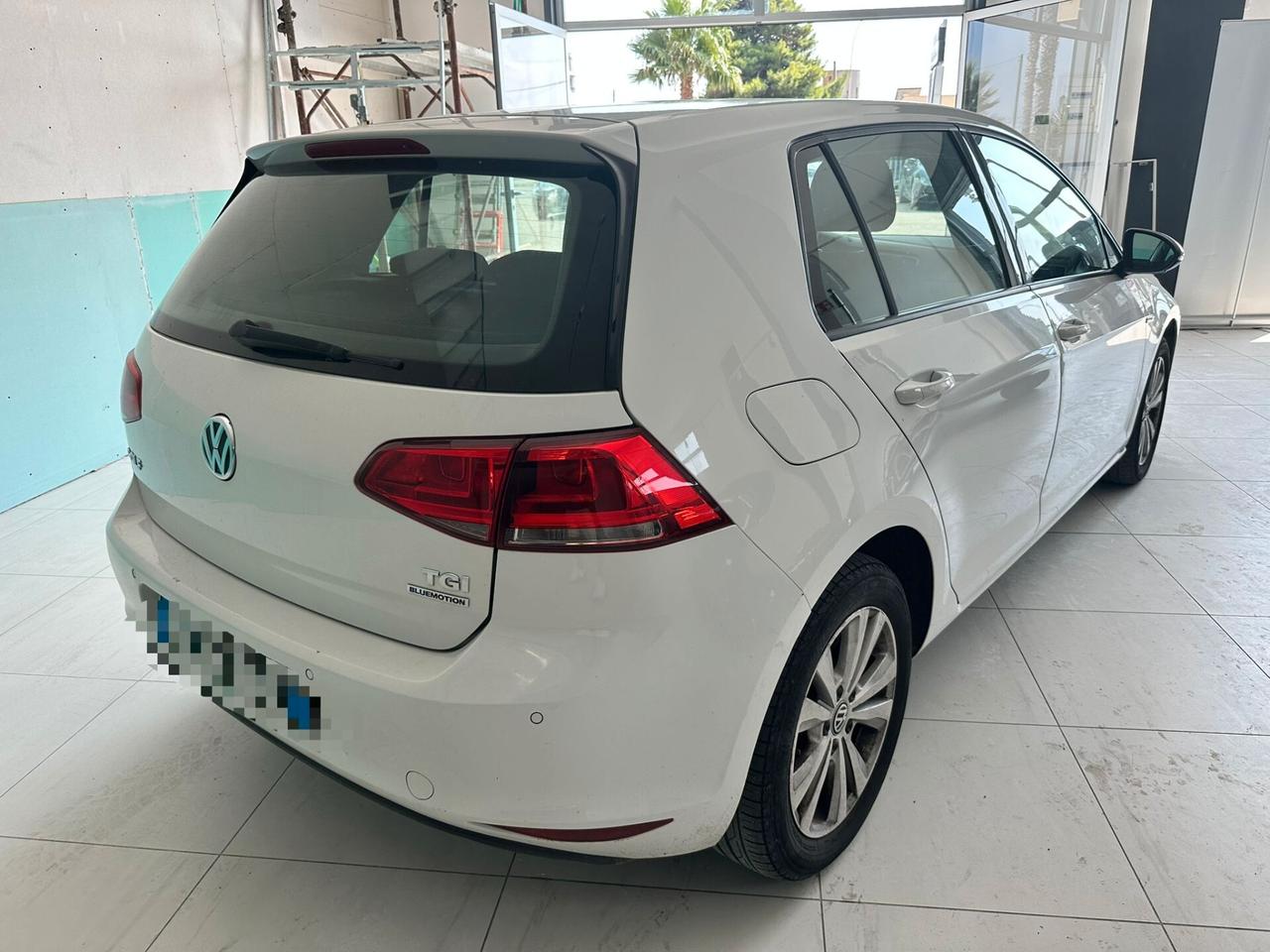Volkswagen Golf 1.4 Benzina\Metano Highline 2014