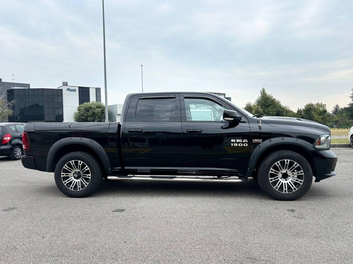 Ram Ram 1500 4x4 5.7 V8 Quad Cab MB Sport 395cv at8