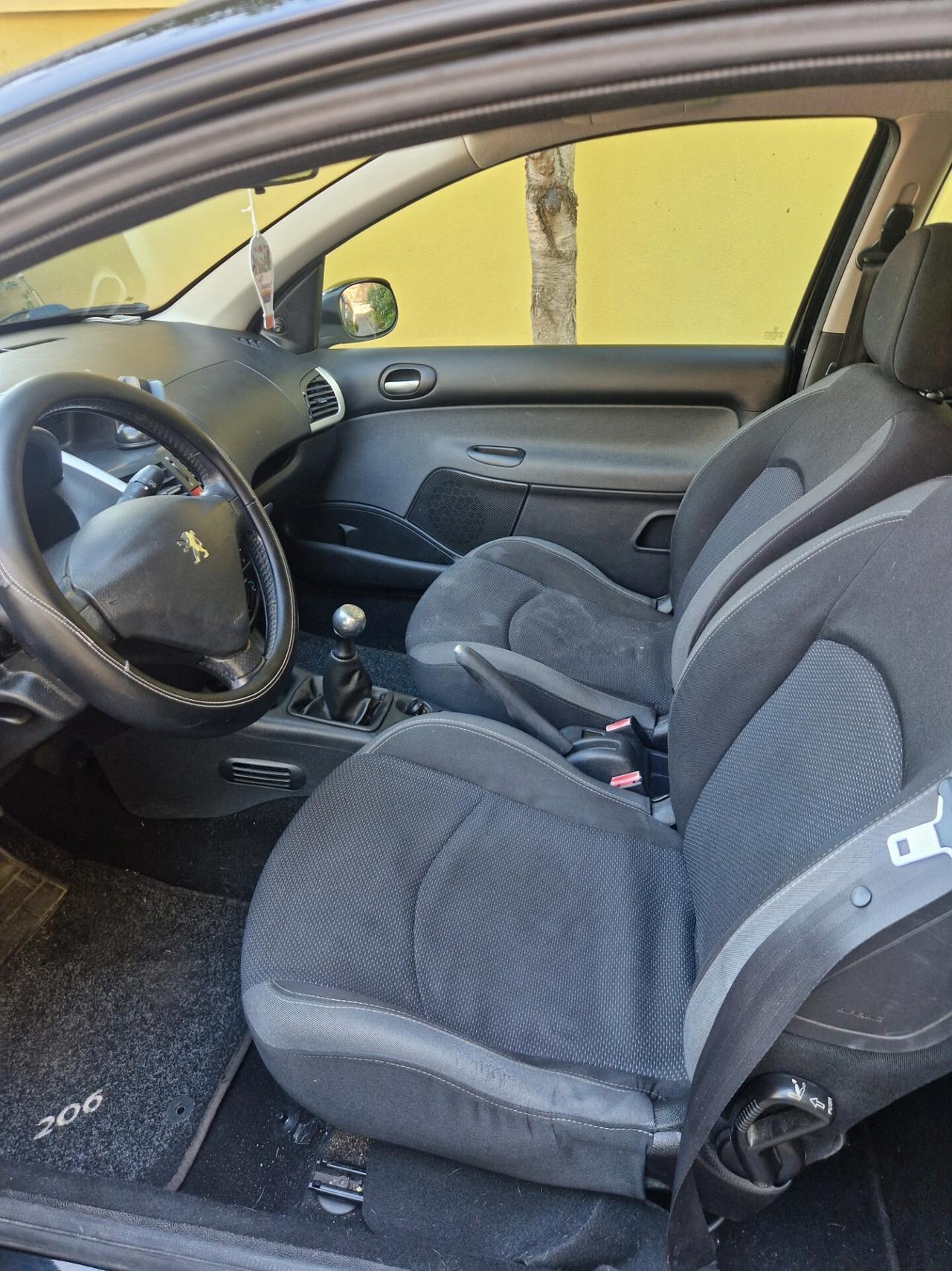 Peugeot 206 Plus 1.1 60CV - 2011