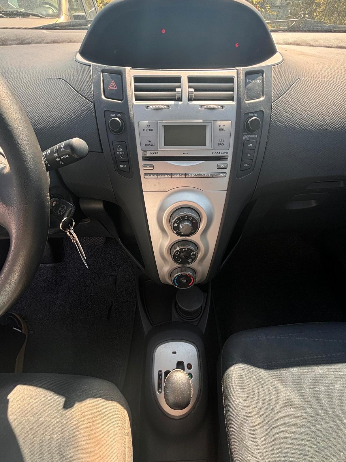 Toyota Yaris 1.4 D-4D 5 porte Sol Automatica