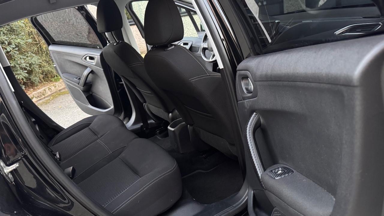 Peugeot 208 PureTech 82 5p. GPL Allure ok neo patentati