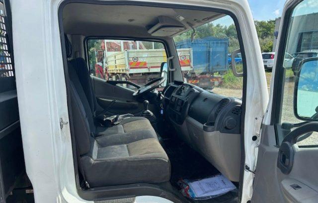 NISSAN Cabstar NT400 35 130CV - RIBALTABILE TRILATERALE