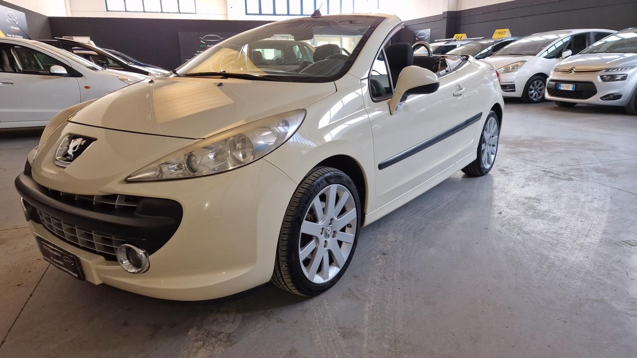 Peugeot 207 1.6 VTi 120CV CC Féline
