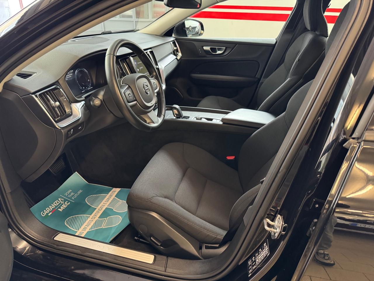 Volvo V60 B4 (d) Geartronic Momentum Business