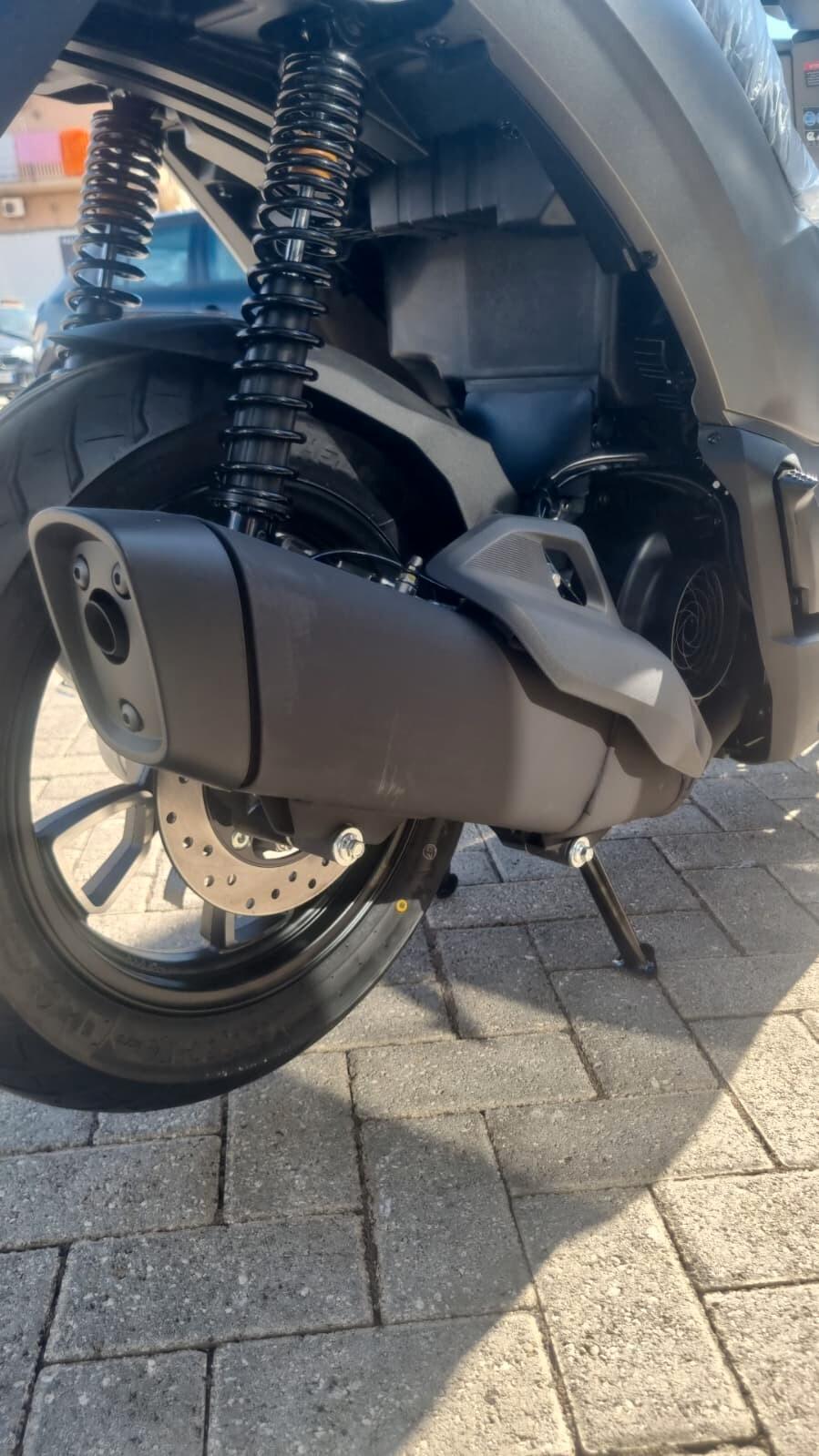 Voge Sfida SR1 125