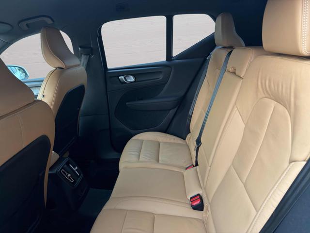 VOLVO XC40 T4 Recharge Plug-in Hybrid Inscription