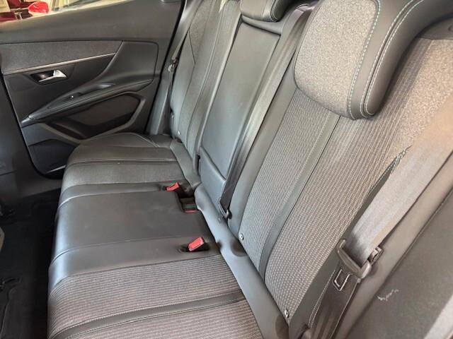 Peugeot 3008 BlueHDi 130 S&S EAT8 Allure Pack