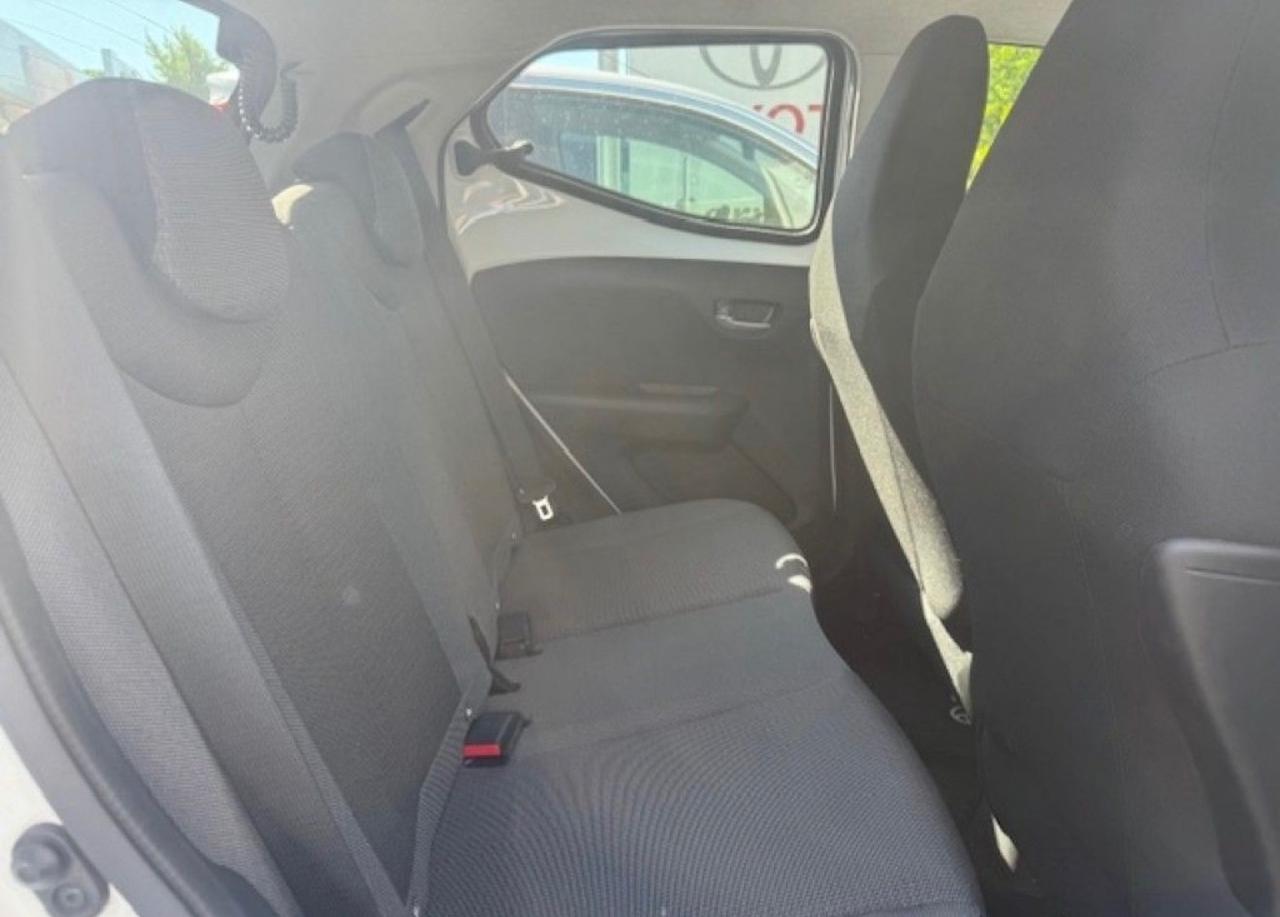 Toyota Aygo 1.0 VVT-i 72 CV 5 porte x-play Manuale