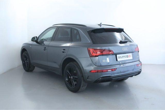 AUDI Q5 40TDI 204 CV quattro S tronic S line Black edition
