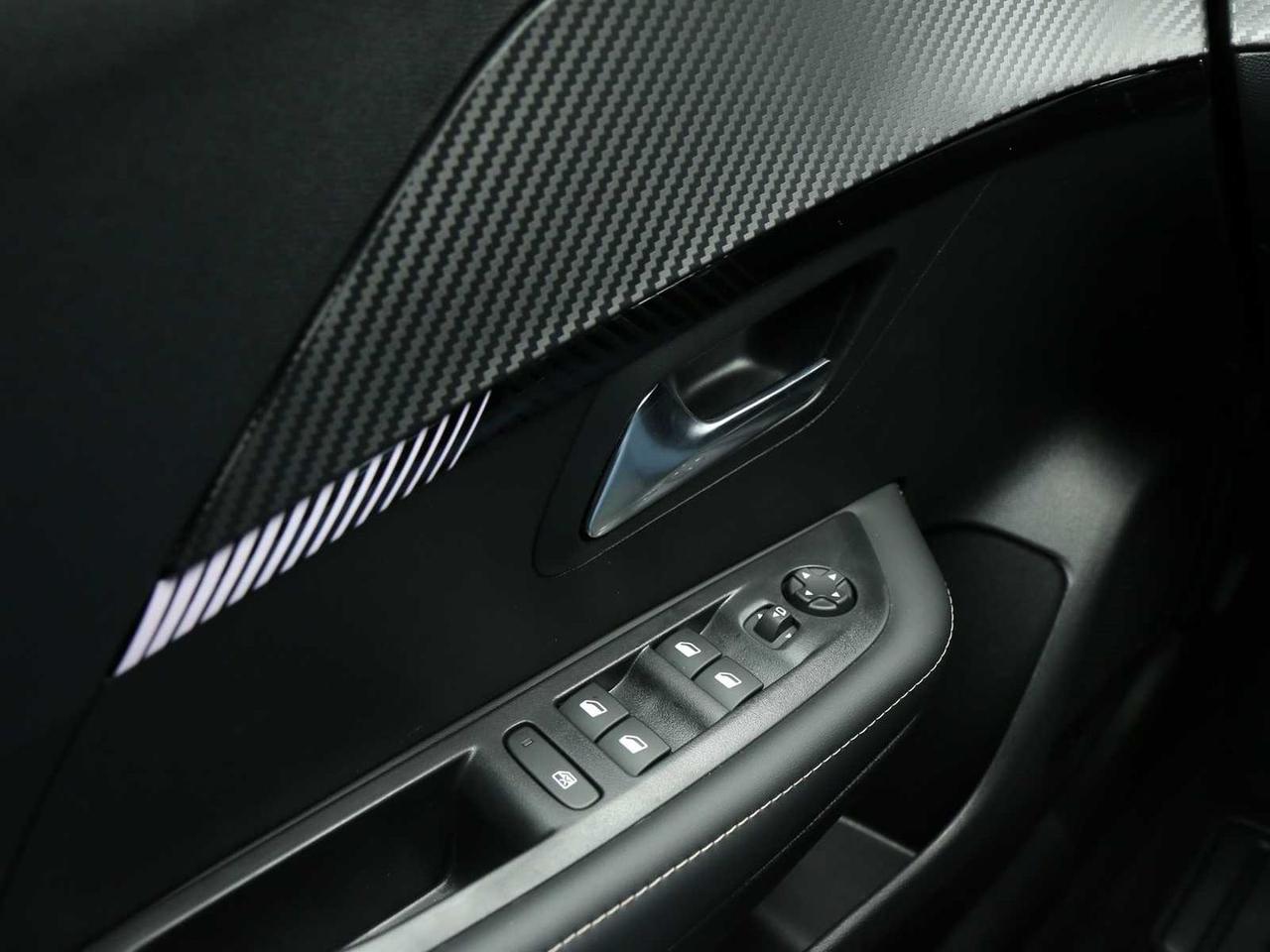 Peugeot 208 1.2 PureTech 100CV S&S 5p. Allur #9779