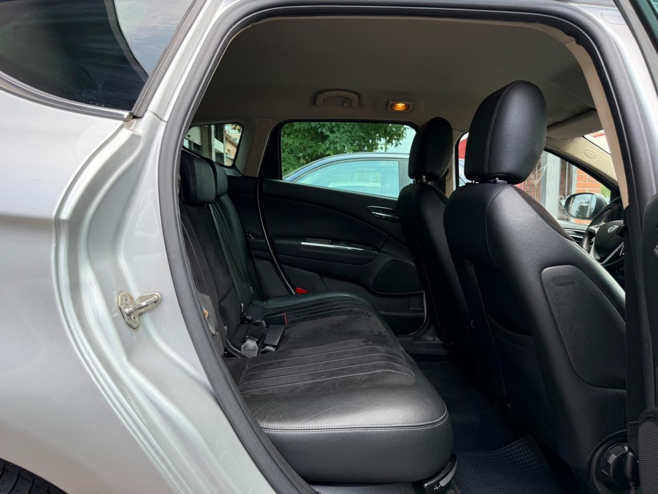 Lancia Delta 1.6 MJT DPF Silver
