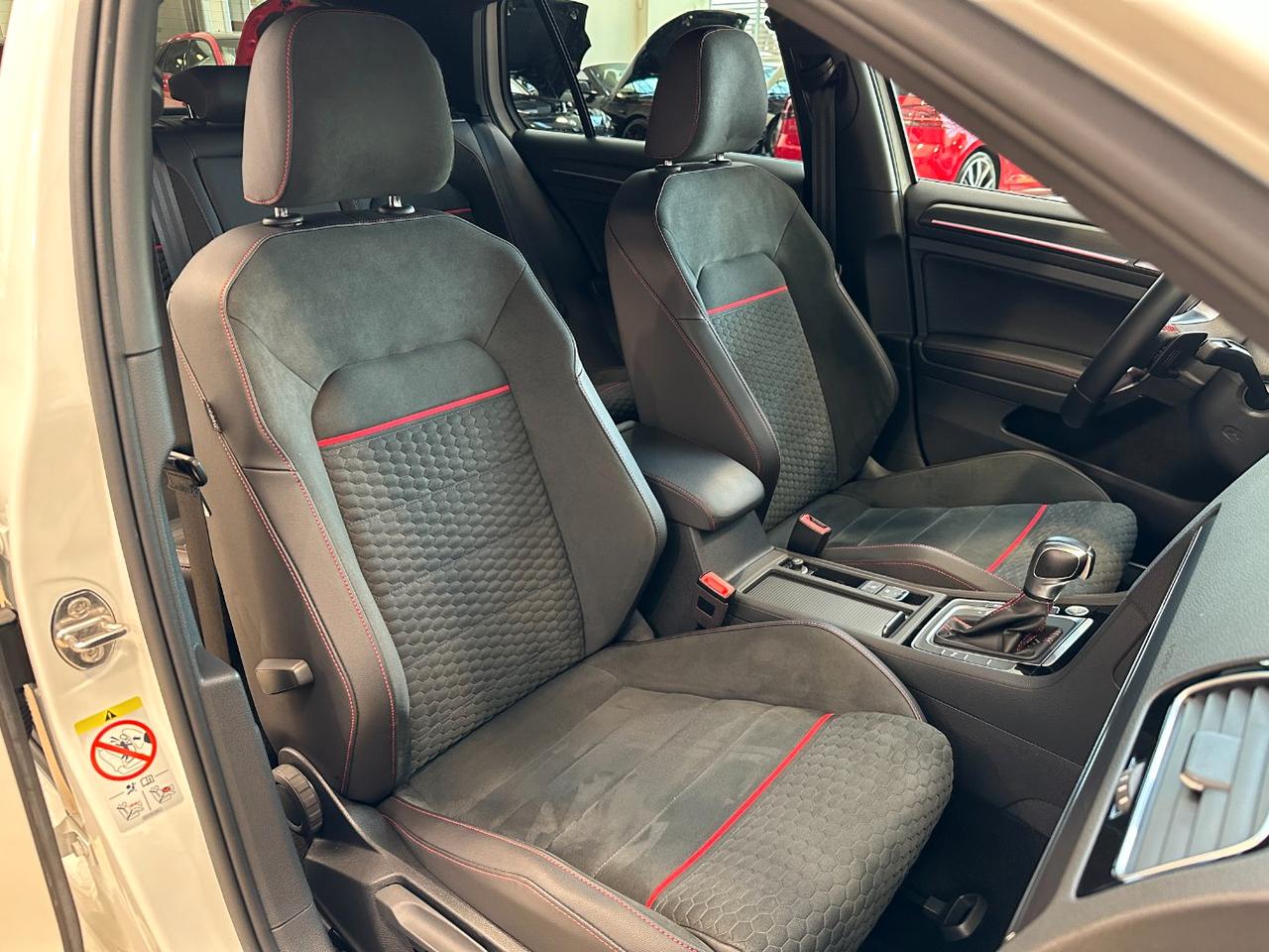 Volkswagen Golf GTI 2.0 tsi Performance DSG-19"-Camera-Keyless-Carplay