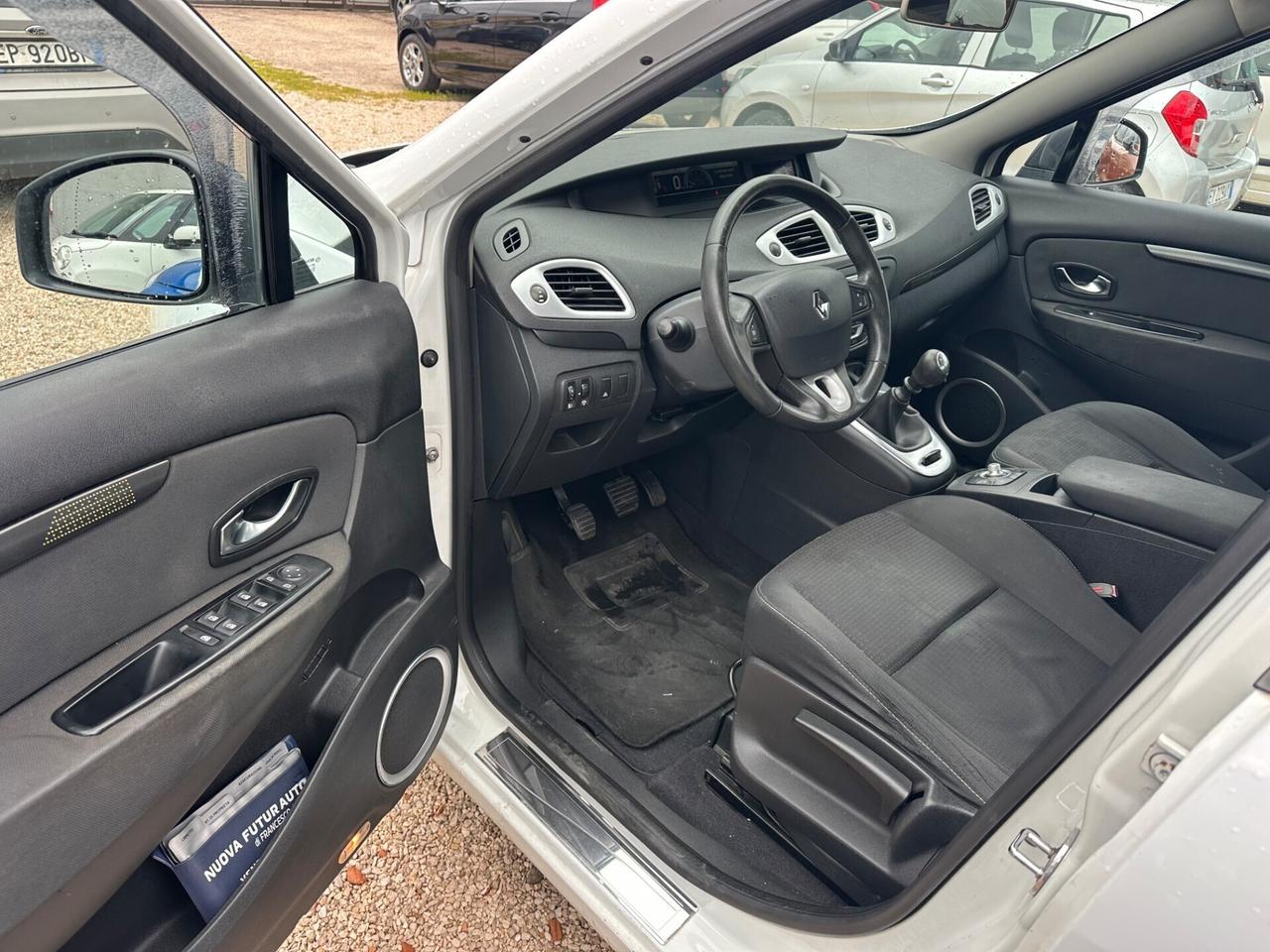 Renault Scenic X-Mod 1.5 dCi 110CV Luxe