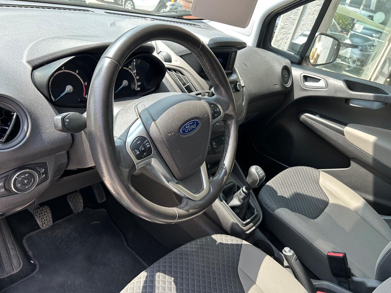 Ford Tourneo Courier 1.5 TDCI “ 40.000 KM “