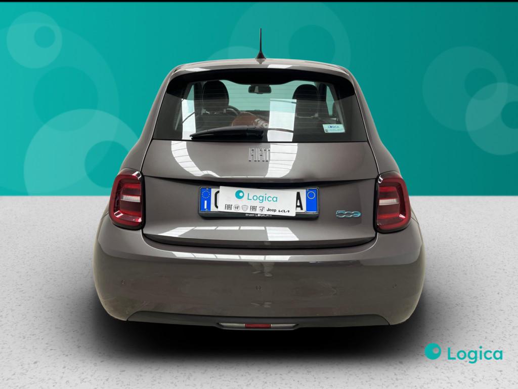 FIAT 500e - 500e 42 kWh Icon +