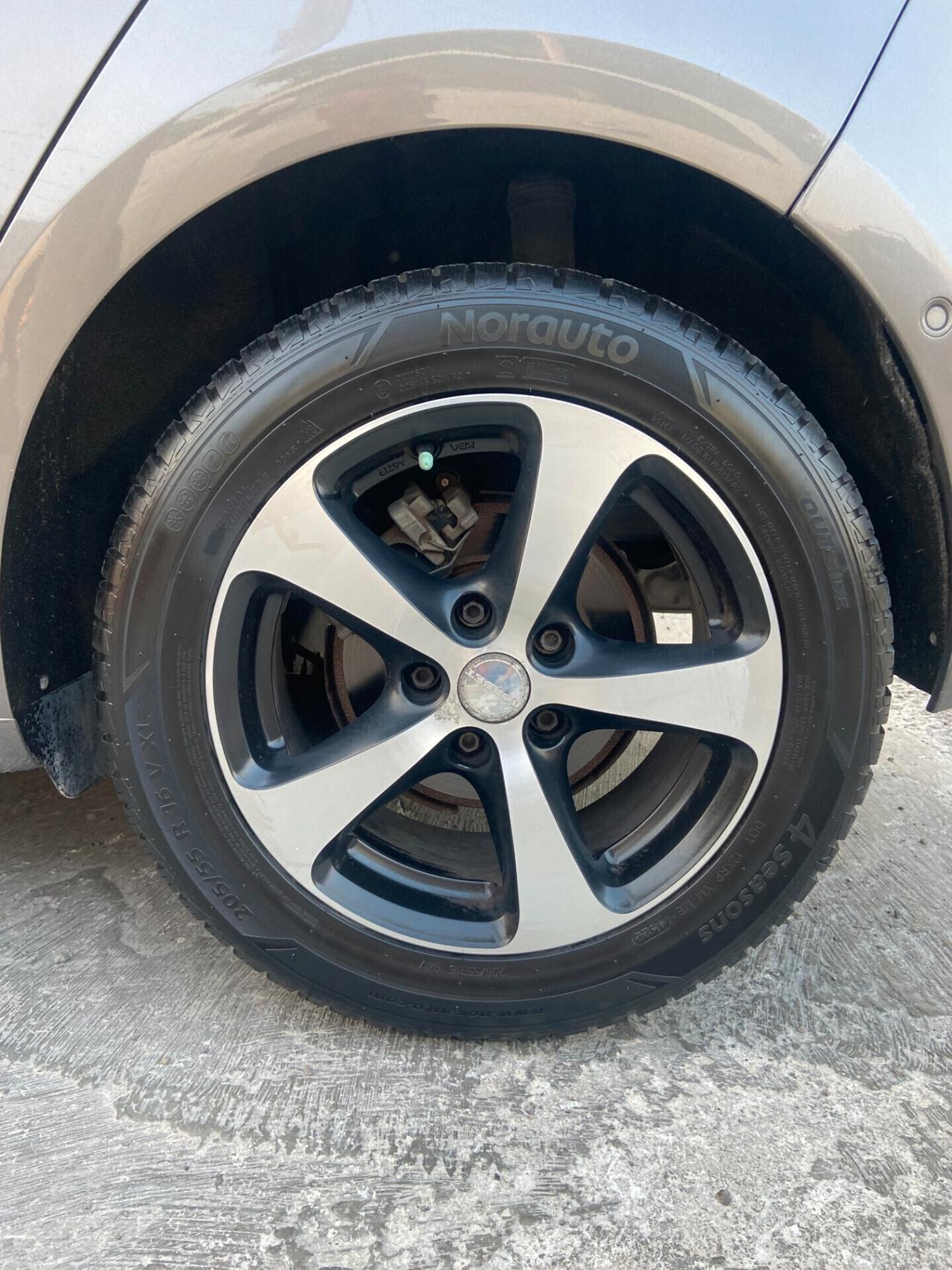 Volkswagen Golf 1.6 TDI 110 CV 5p. Highline (KM Certificati)